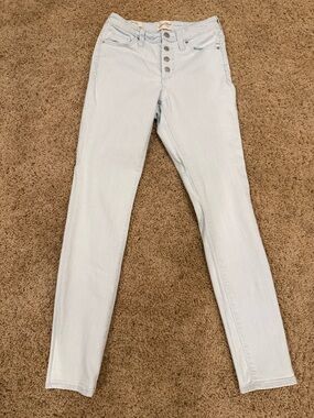 Universal Thread Light Blue High-Rise Button-Fly Skinny Jeans